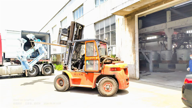 Truck Loading02