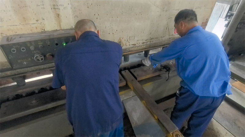 Manufacturing02