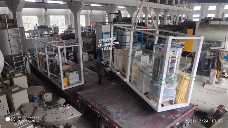 Truck Loading11